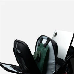 Carbonado X16 18 Litres Backpack - Racing Red -Highnoteperformance Store 12 fc7fbaad e52f 4c00 857e d29b50f38cfb