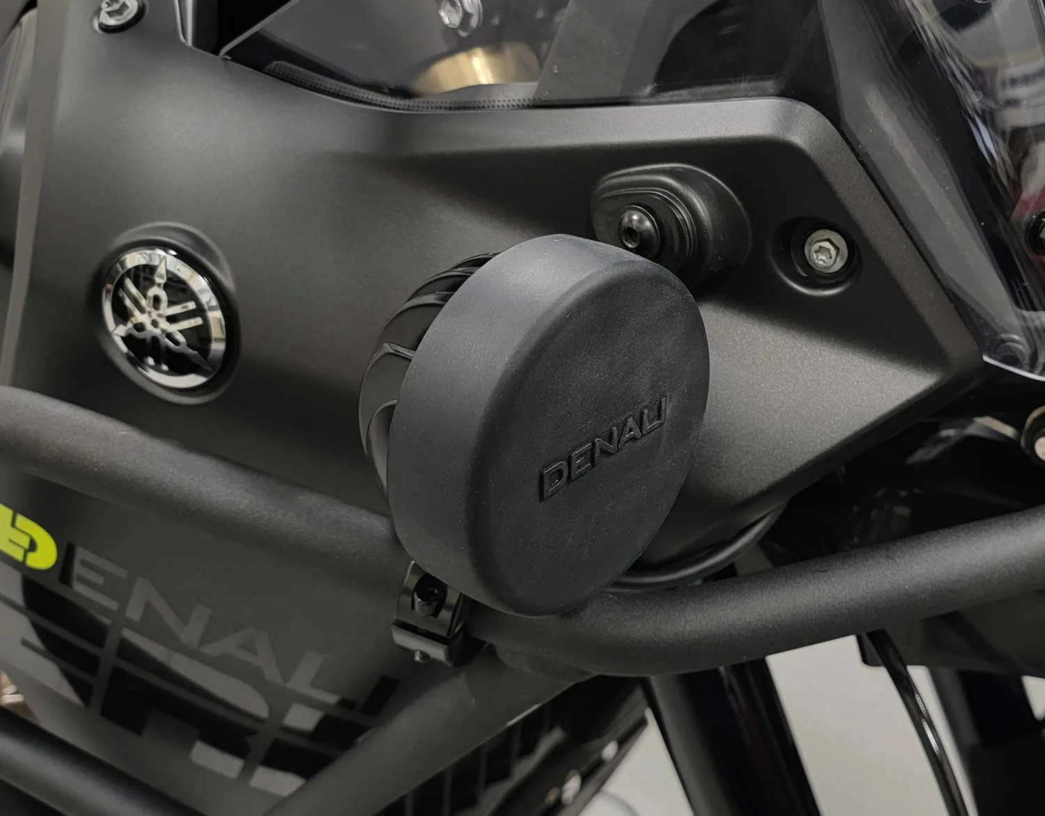 Denali Slip-On Blackout Cover Kit For D3 & DR1 LED Lights 4 Denali Slip-On Blackout Cover Kit For D3 & DR1 LED Lights - Image 2