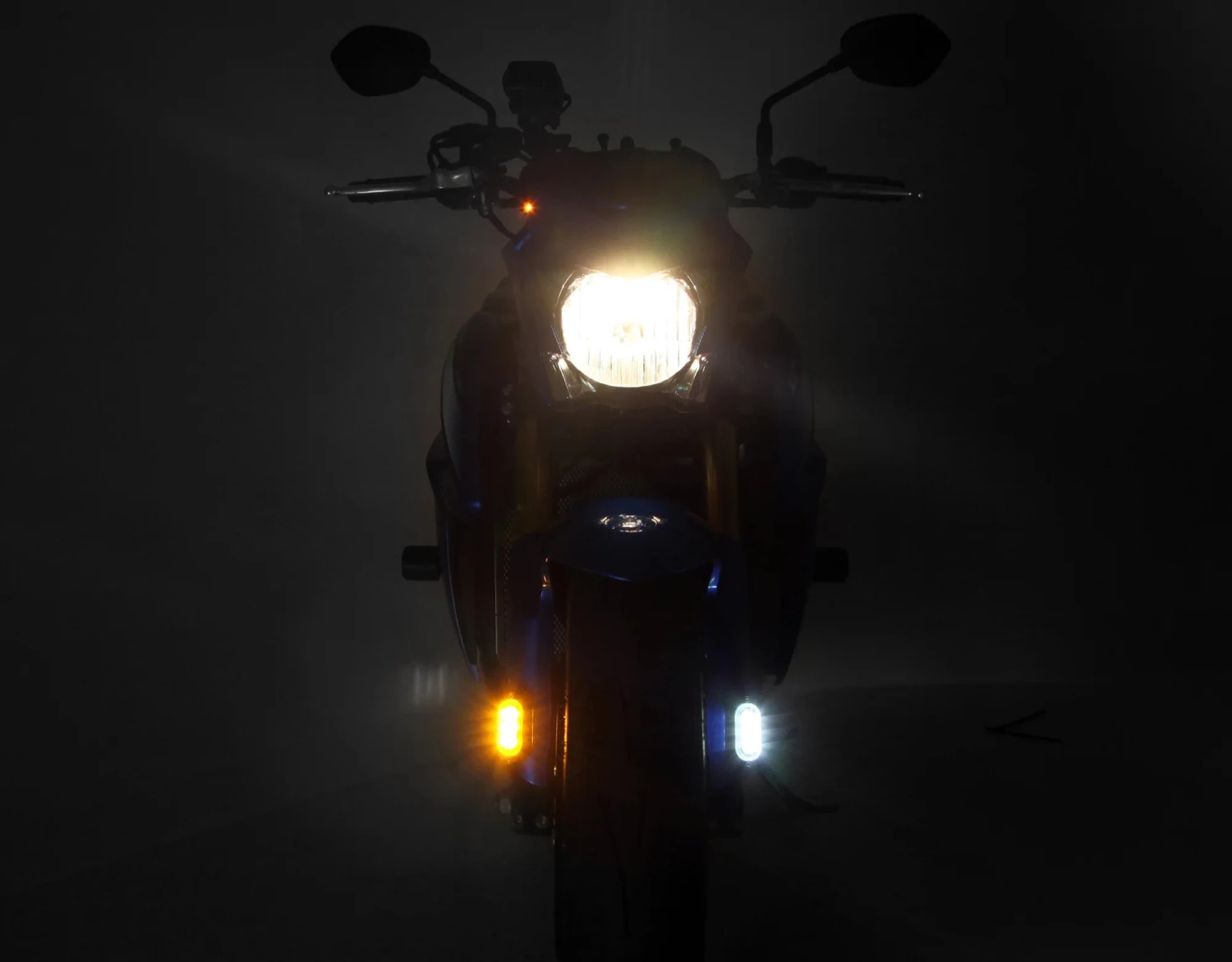 Denali T3 Switchback LED Turn Signal Pods - Front 7 Denali T3 Switchback LED Turn Signal Pods - Front - Image 5